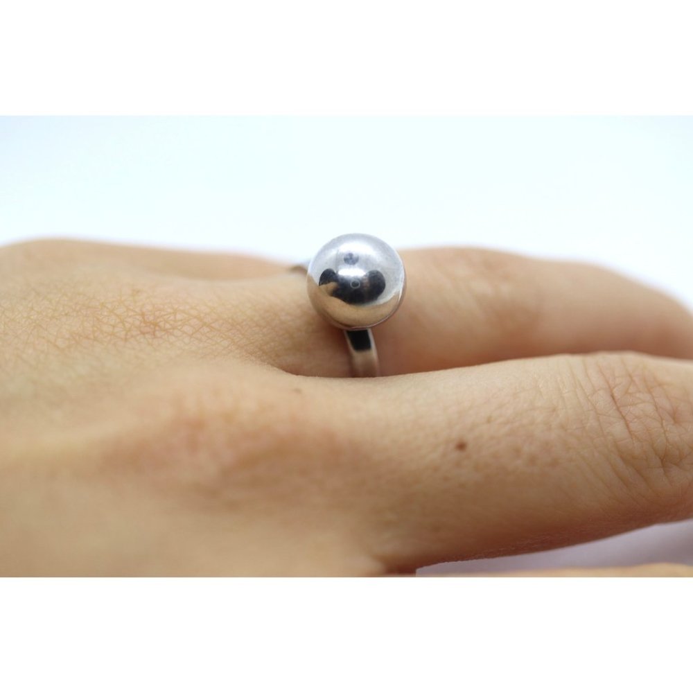 Vintage 925 Sterling Silver Ball / Hemisphere Design Ring. Women Size 6